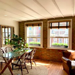 https://my-chic-hoxton-mews-home-zone1.brighton-hotels-england.com